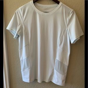 Lululemon relaxed short sleeve tee nwots size 8 😎